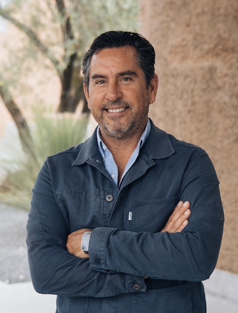 andy erickson standing at hudson